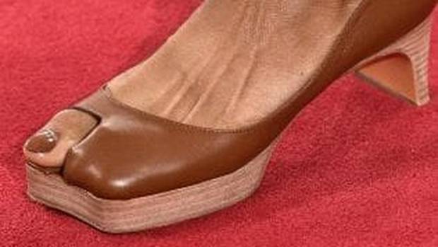 one toe heel sandals